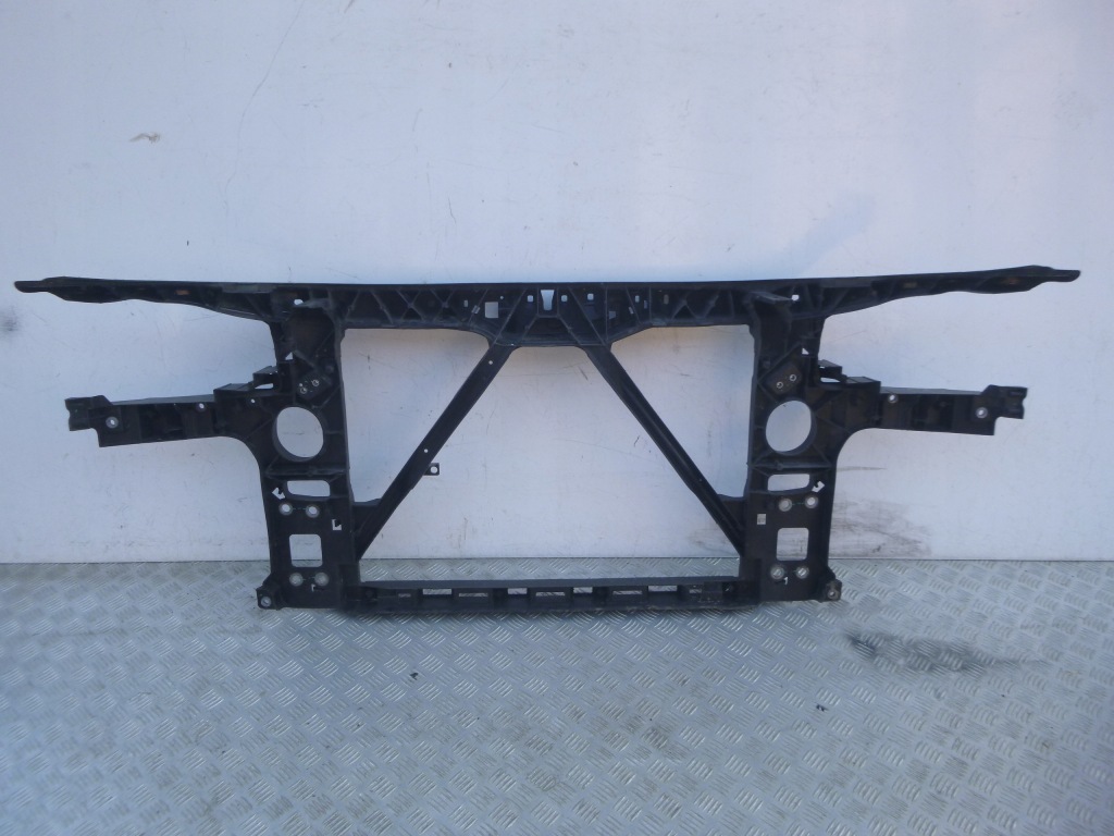 Pas перед передний усилитель audi q7 4l0805594a Недорого