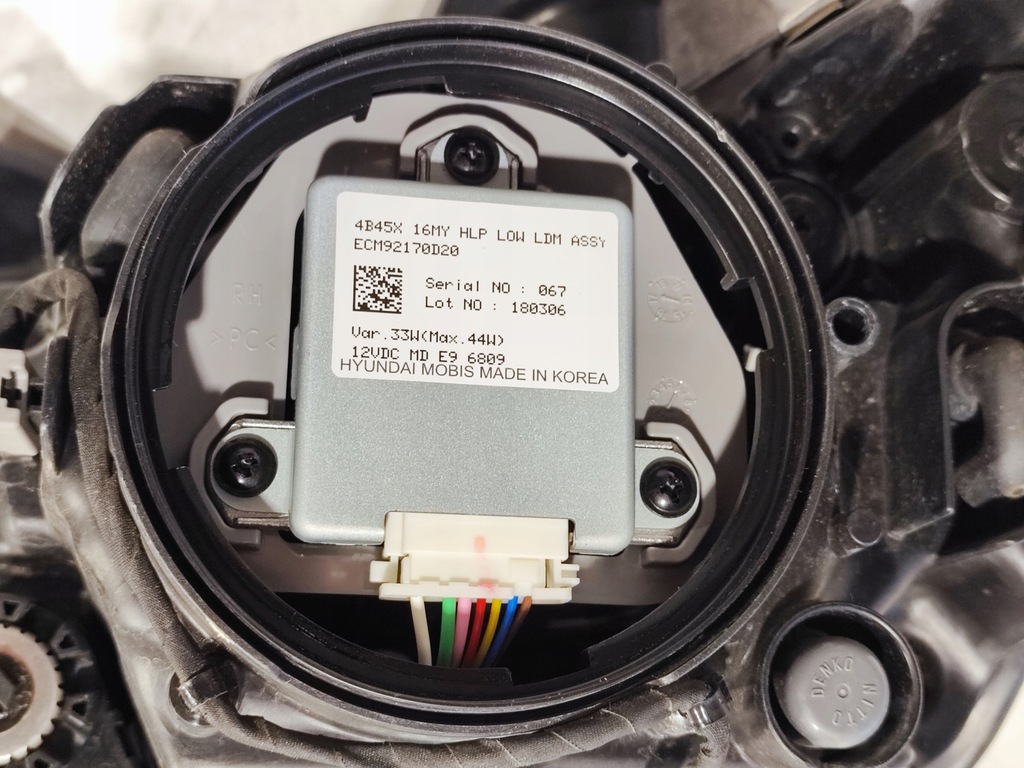 фото №13, Mitsubishi outlander iii 3 lift лампа права led 8301c8-64 4bx158301c8-64 eu