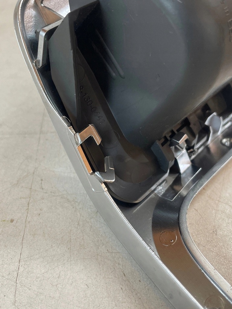 фото №8, Панель рамка захист домкрата перемикання передач peugeot 5008 i