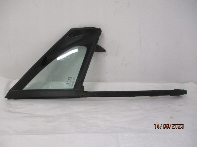 фото №1, Citroen c3 iii стекло правая передняя 2021 треугольник