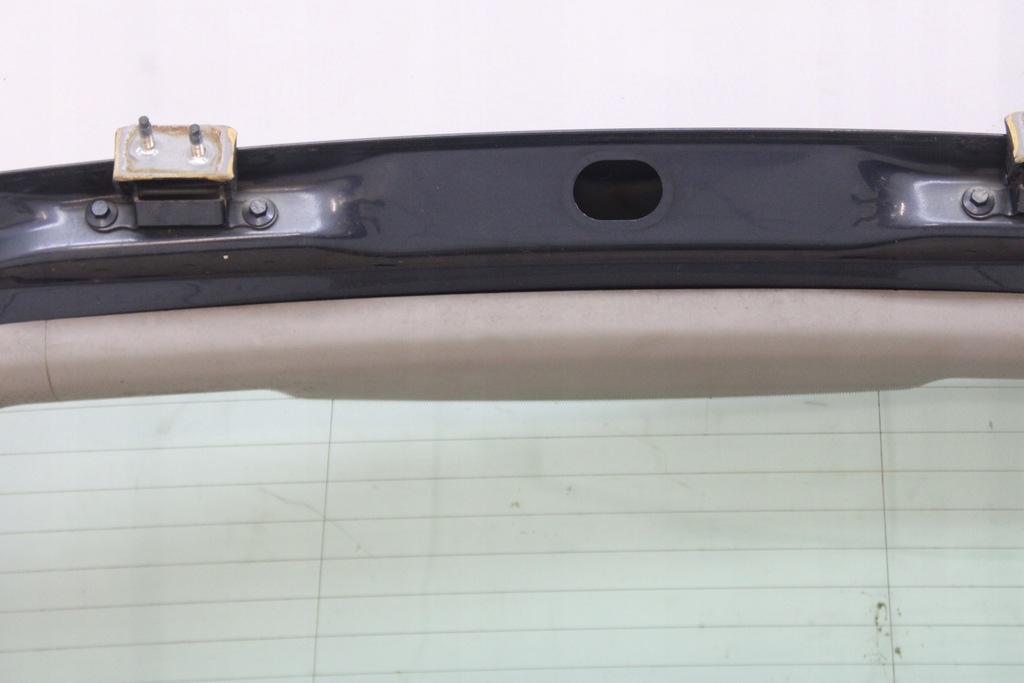 фото №9, Volvo v50 2004r- кришка багажника задня задня кришка багажника