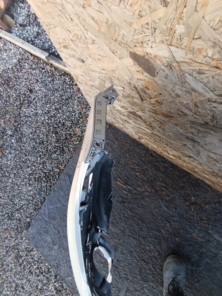 Бампер перед mercedes gla w 156 в Україні