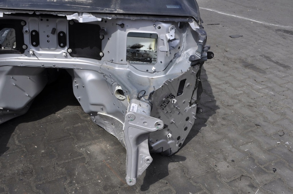 фото №4, Aston martin db11 чверть лонжерон ліва перед