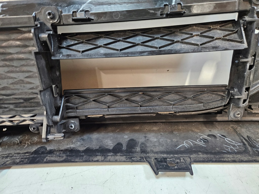 фото №13, Ford mustang mach e mache 21- бампер передний перед lj8b-17c831-aw