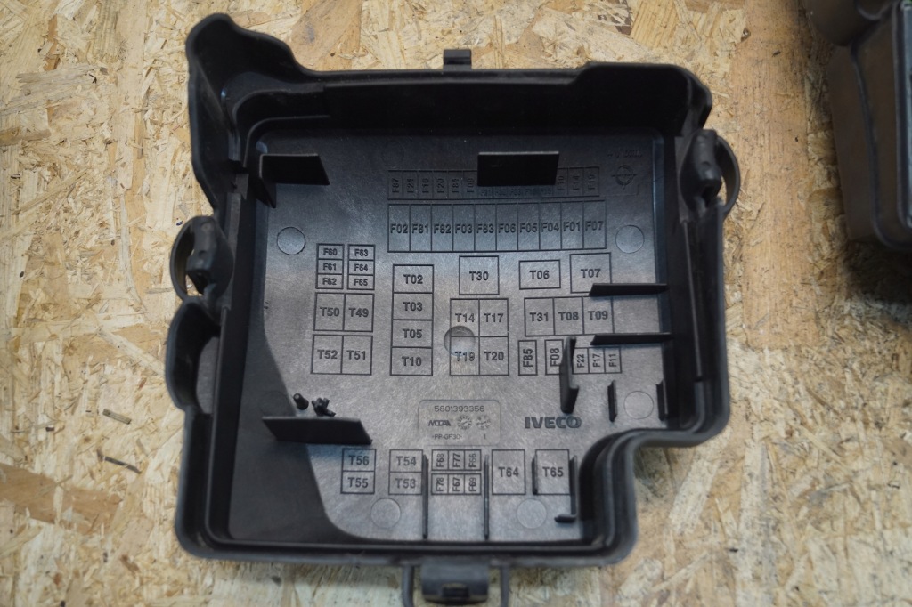фото №8, Коробка предохранителей iveco daily 14 - 5801393356