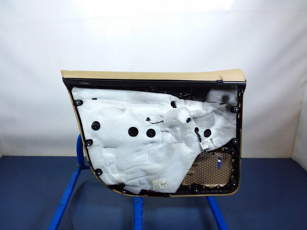 фото №4, Porsche cayenne ii 7p5 обивка дверь перед правый