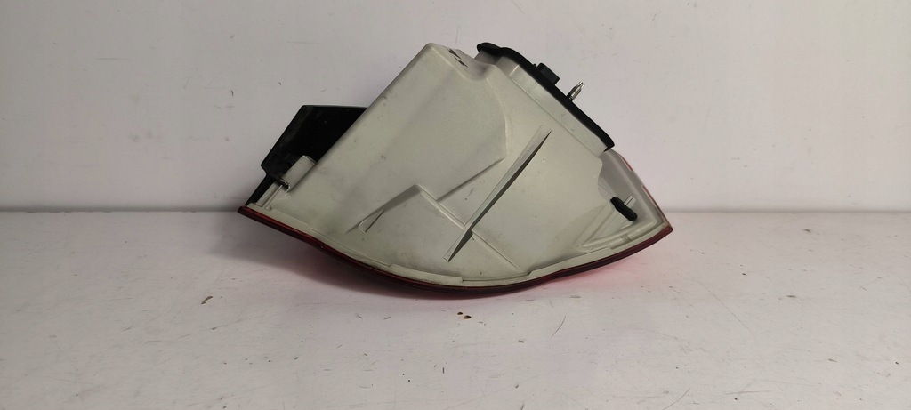 фото №8, Лампа левая задняя левый задняя vw jetta v 1k5945095g