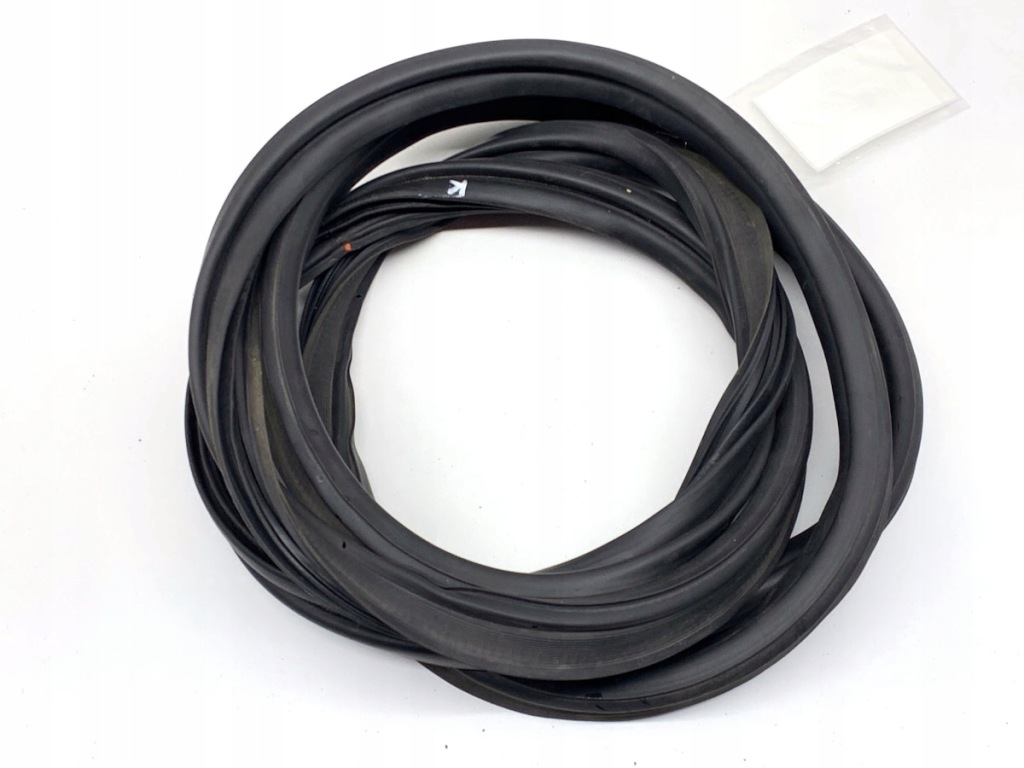 фото №1, Прокладка дверь перед правая kia sportage iv suv