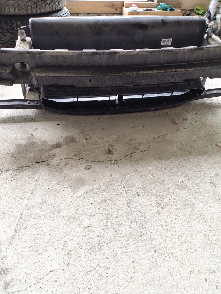 фото №11, Bmw i3 2015.11. капот бампер крила pas передній радіатор лампи