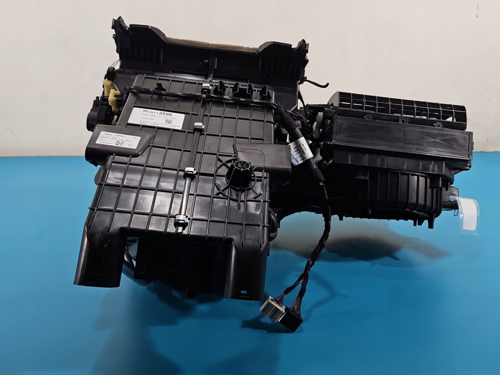 Обігрівач opel astra v k 39113996 європа Зі Шроту