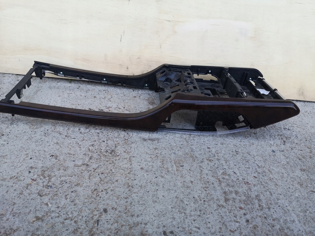 фото №6, Туннель средний задний podsietlany audi a8 d4 long