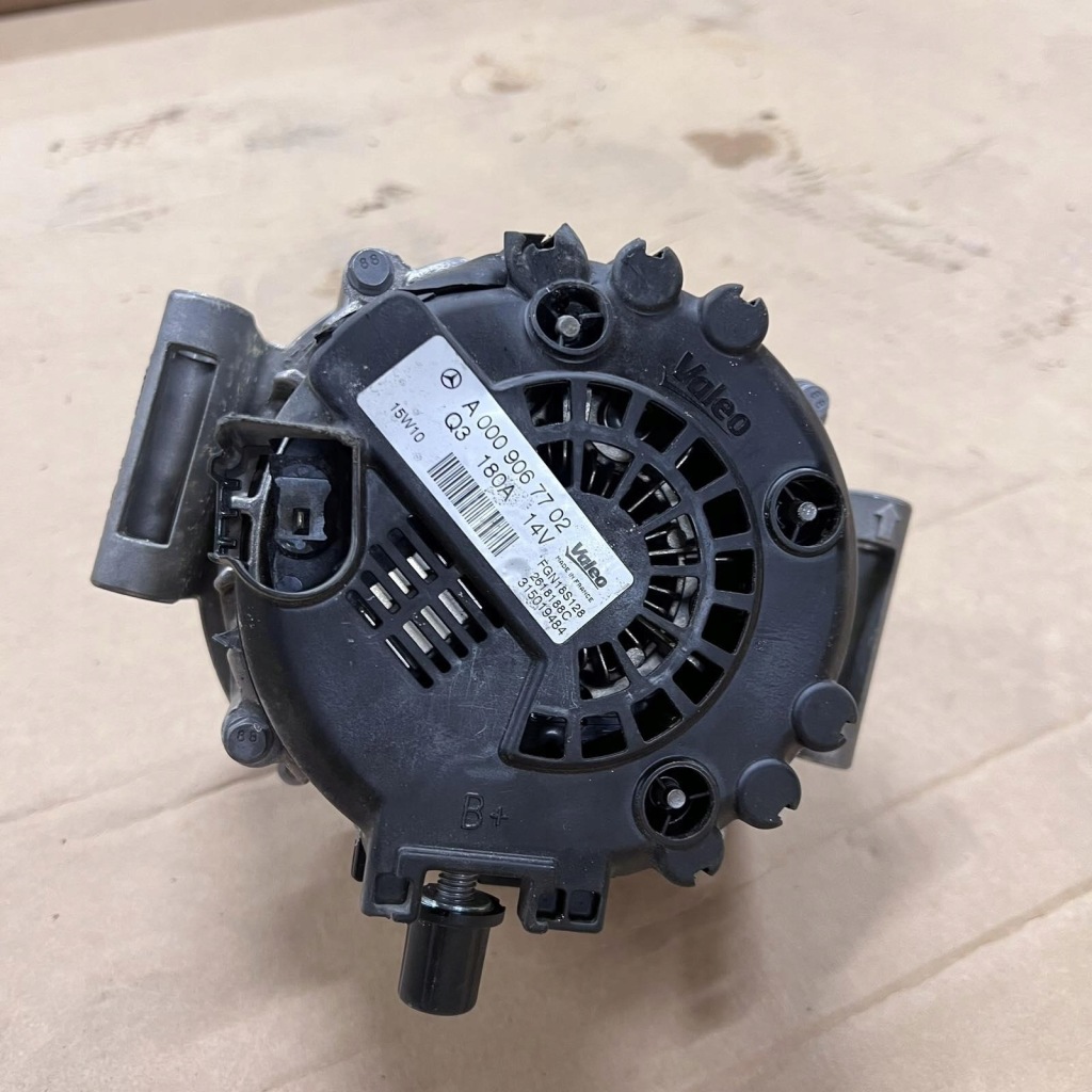 Купить Генератор mercedes benz w172 a0009067702