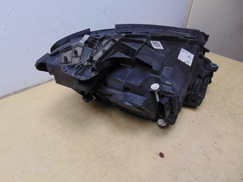 фото №10, Лампа левая перед mercedes w213 a2139064704kz europa