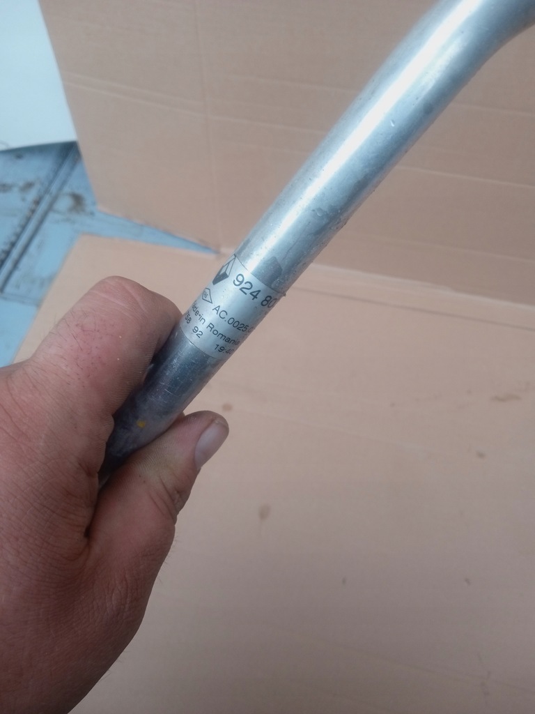 фото №3, Dacia duster шланг кондиционера 924803977r