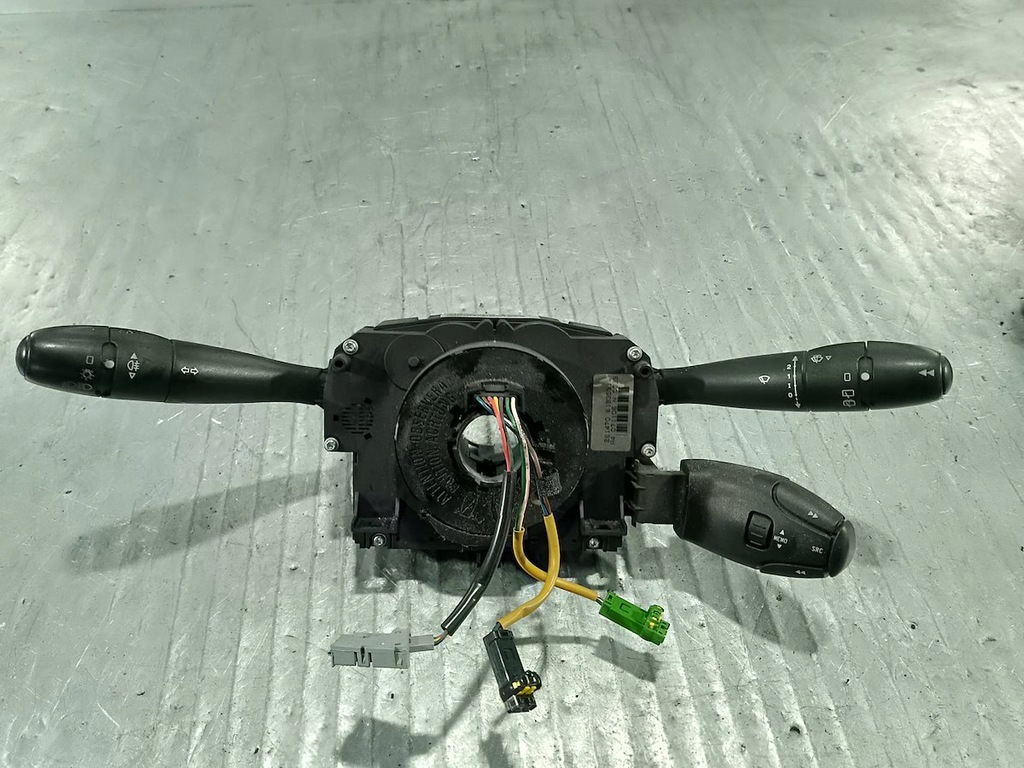 фото №1, Перемикач комбінований peugeot 207 96630732xt com2005 1.6 hdi