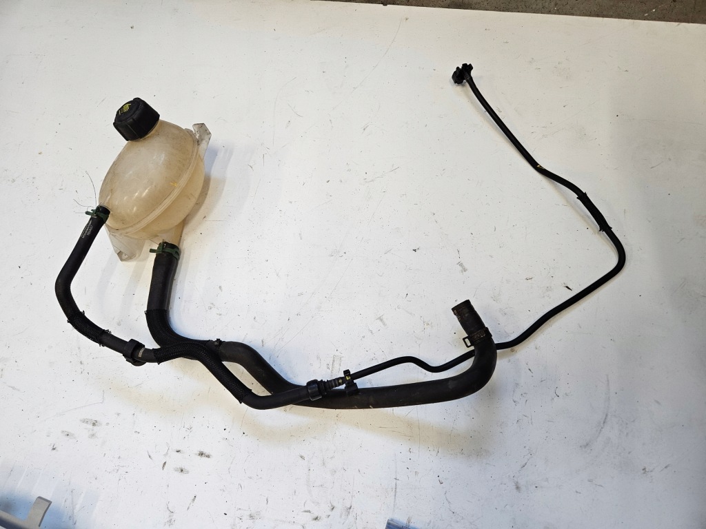 фото №1, Dacia duster i lift 1.2 tce бачок 217411944r 21710759r