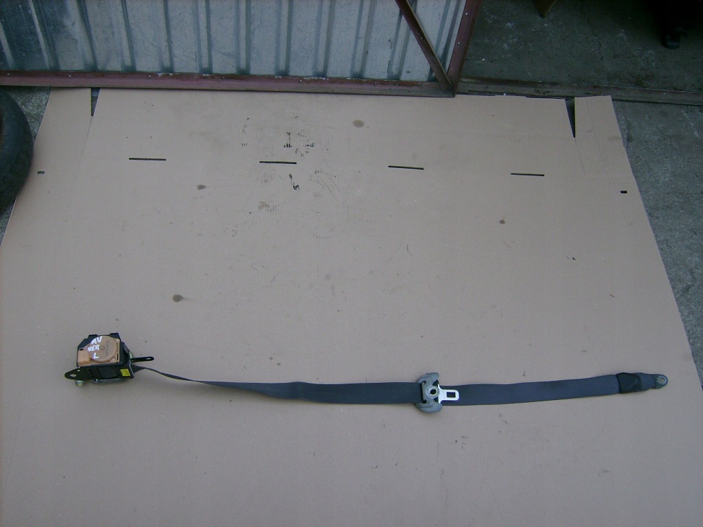 фото №1, Pas безпеки лівий перед toyota avensis verso 01-03r 0431039