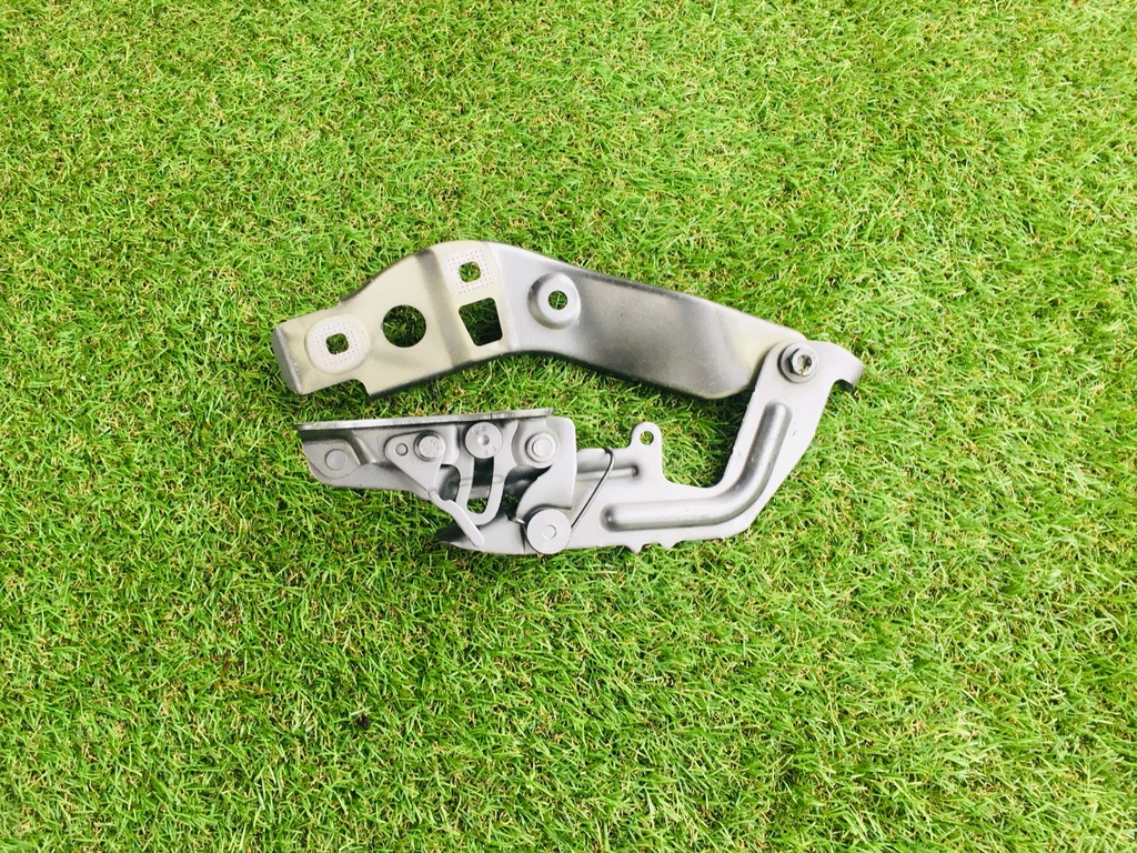 фото №1, Mercedes a-klasa w1778801200 петля капот правый перед