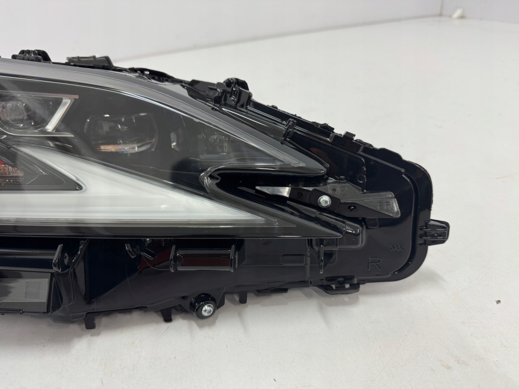 Фара передняя перед правый  правый lexus es vii 7 full led в Украине