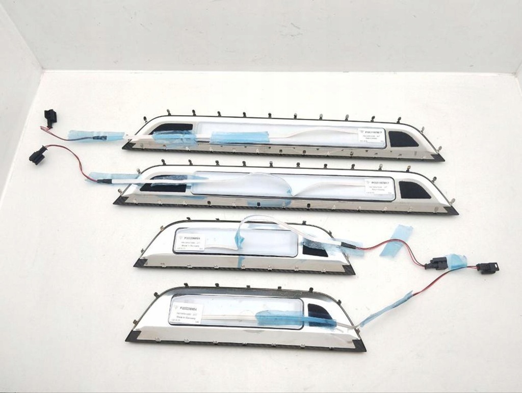 фото №9, Porsche taycan 9j1 2021 пороги