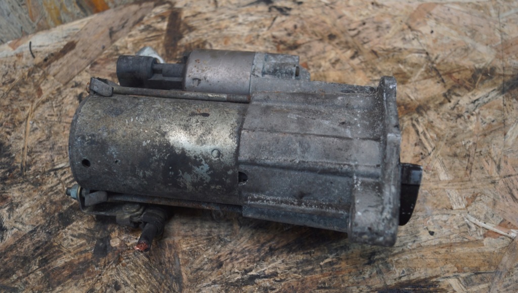 Стартер audi a4 b7 2.0 tfsi 06d911023a Недорого