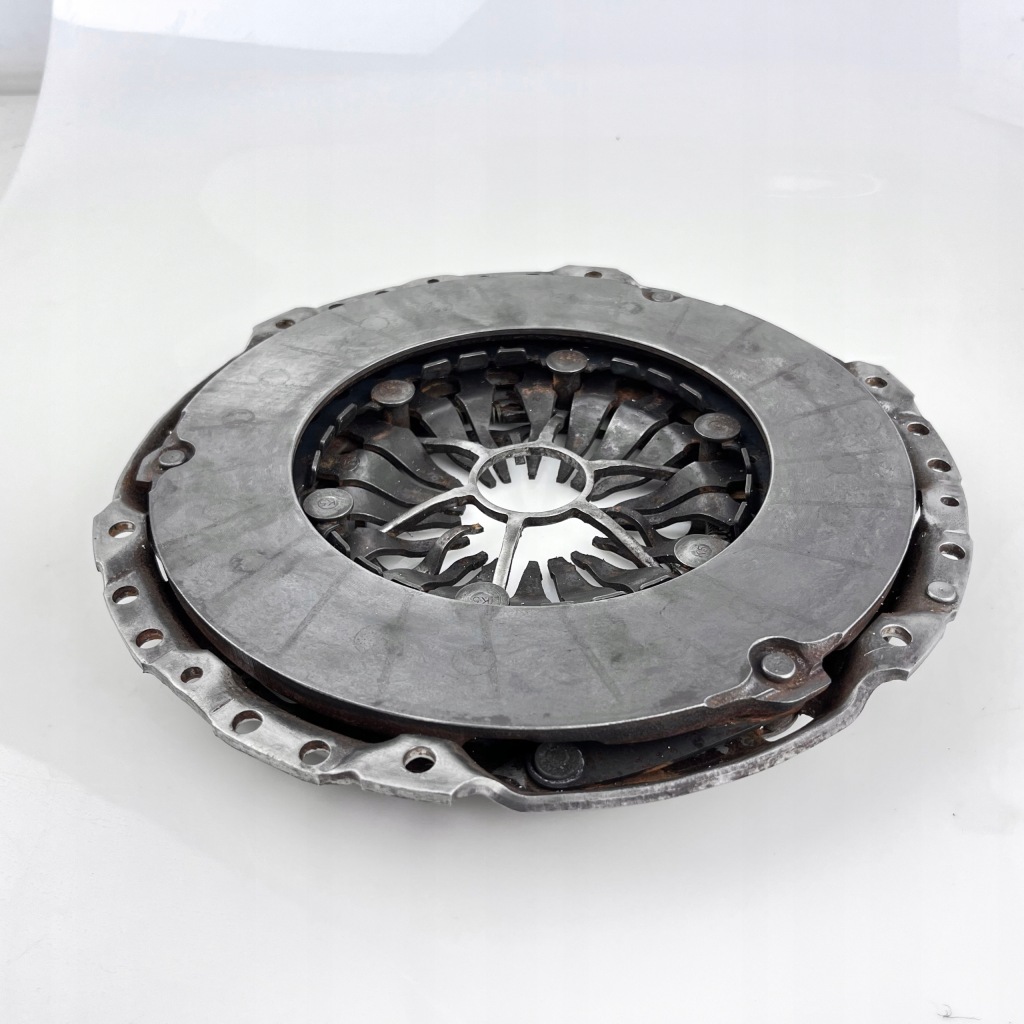 фото №10, Зчеплення комплект двомасовий маховик luk 2.0 tdi vw / audi / skoda / seat 05l105266b