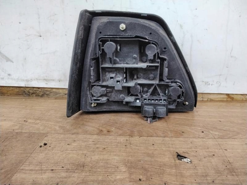 фото №2, Vw golf ii лампа задня права