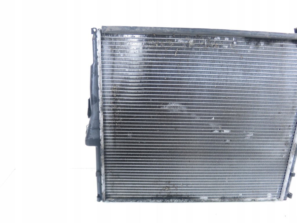 Радиатор воды bmw x3 e83 2.0 d 7788136 Оригинал