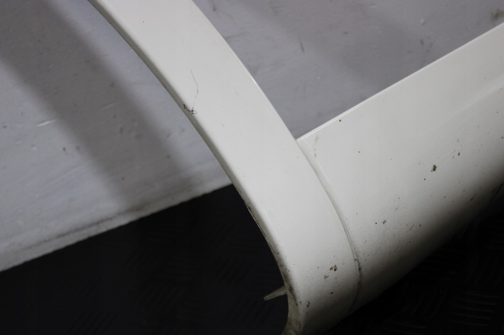 фото №7, Молдинг накладка крыла левый перед 670107410 maserati levante m161