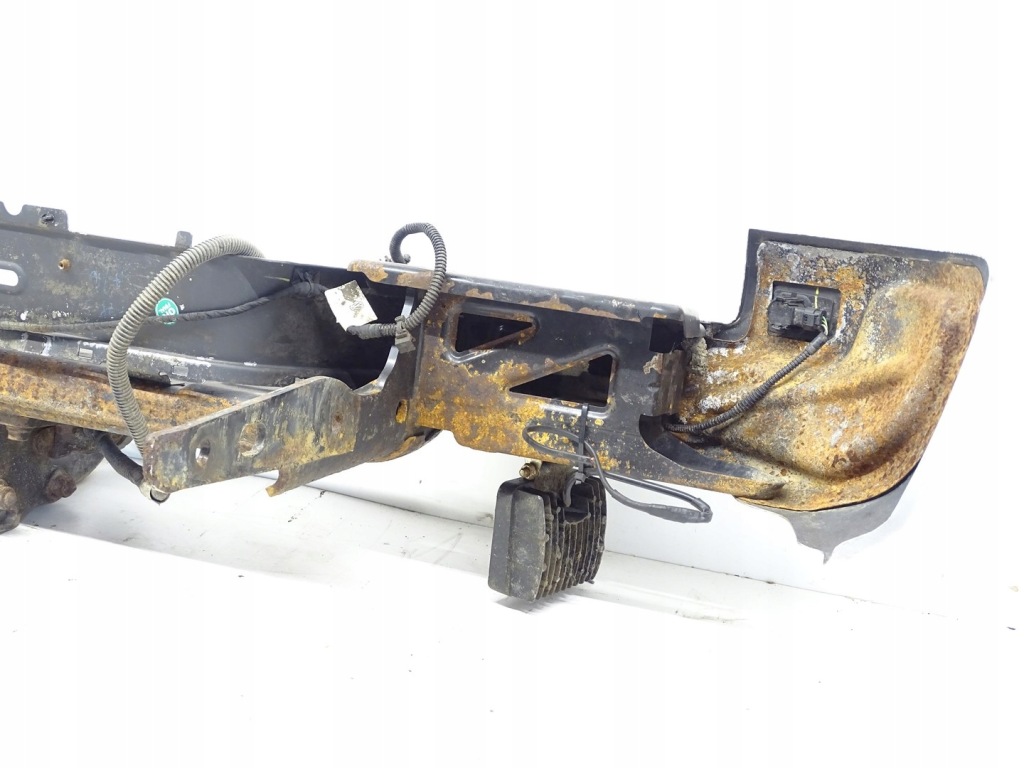 Бампер задний задний pdc фаркоп  балка vw amarok 1 2h хром Киев