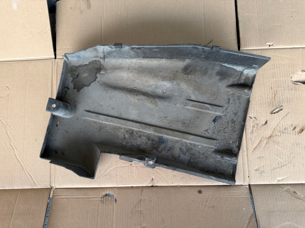 фото №1, 1 mercedes w124 защита подвеска фильтра насос топлива