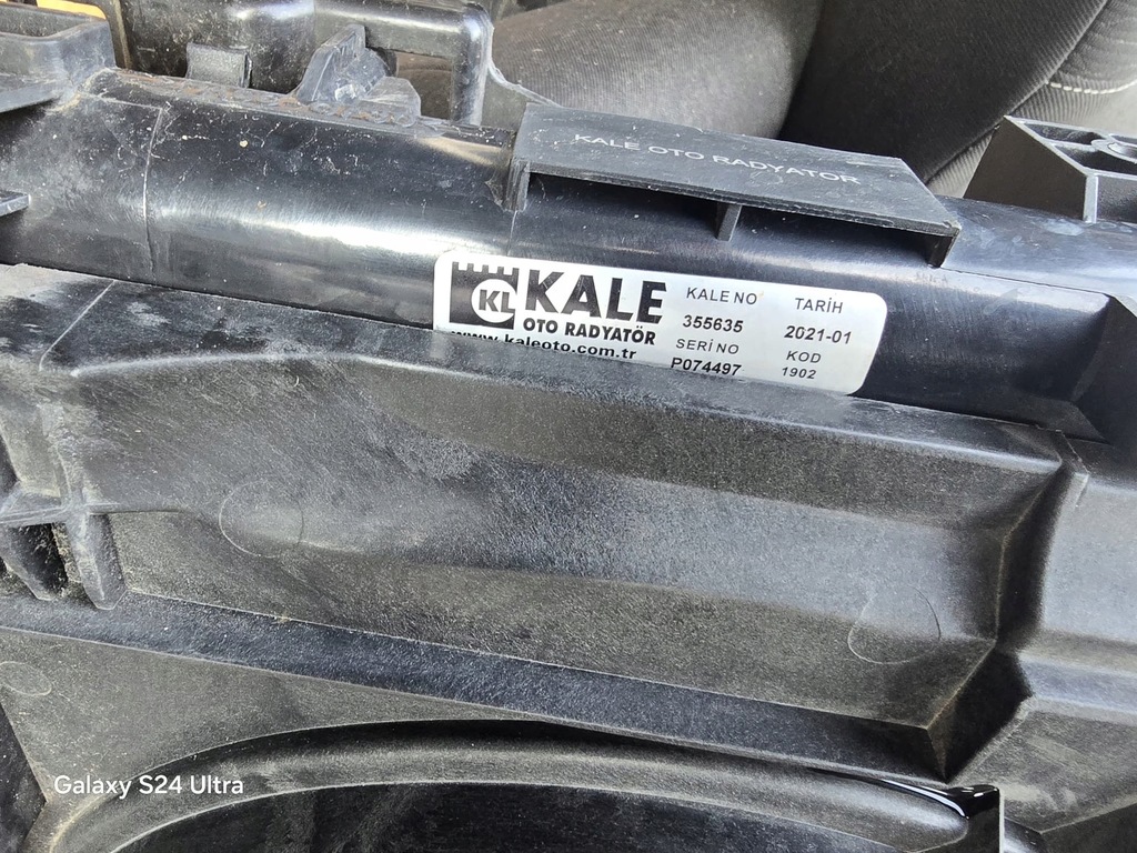 фото №7, Радиатор wody кондиционер opel vivaro b 1,6 biturbo вентилятор 214818795r