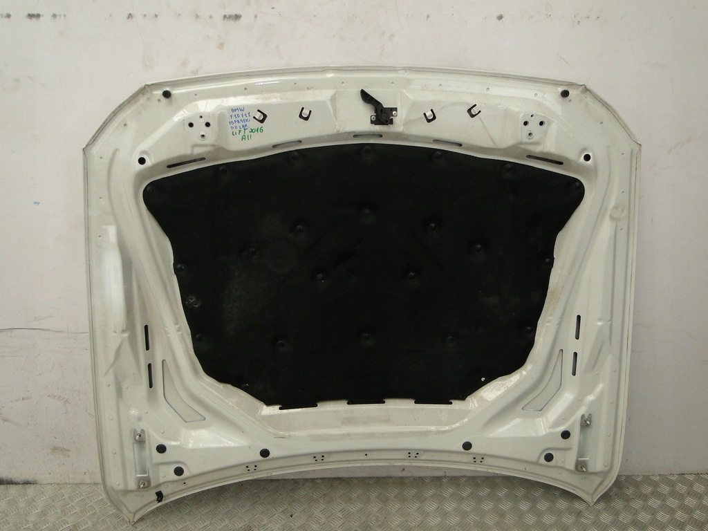 фото №10, Капот bmw 5 f10 f11 2016 r белый мелкие сколы