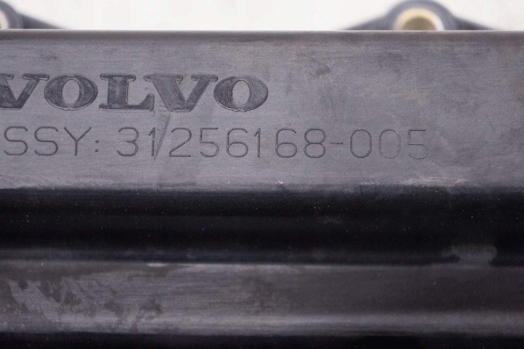 фото №7, Крышка клапанов коллектор всасывающий volvo s40 ii v50 i 30743259 31256168-005