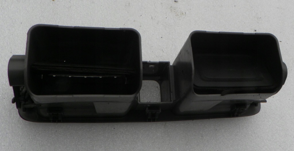 фото №6, Toyota corolla e11 1.3 1998 воздуховод средний решётка