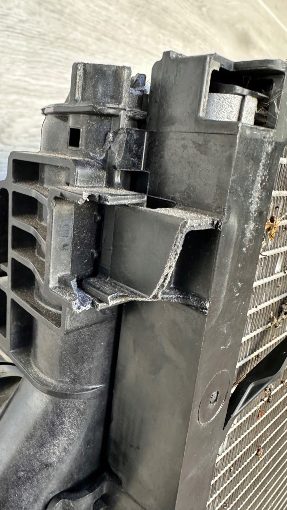 Volvo xc90 2 комплект радиатор woda кондиционер интеркулер 32224828 32252576 с Разборки