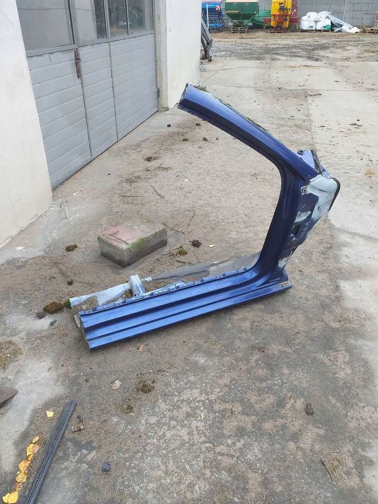 фото №1, Правый порог seat ibiza iii 2004r 3d