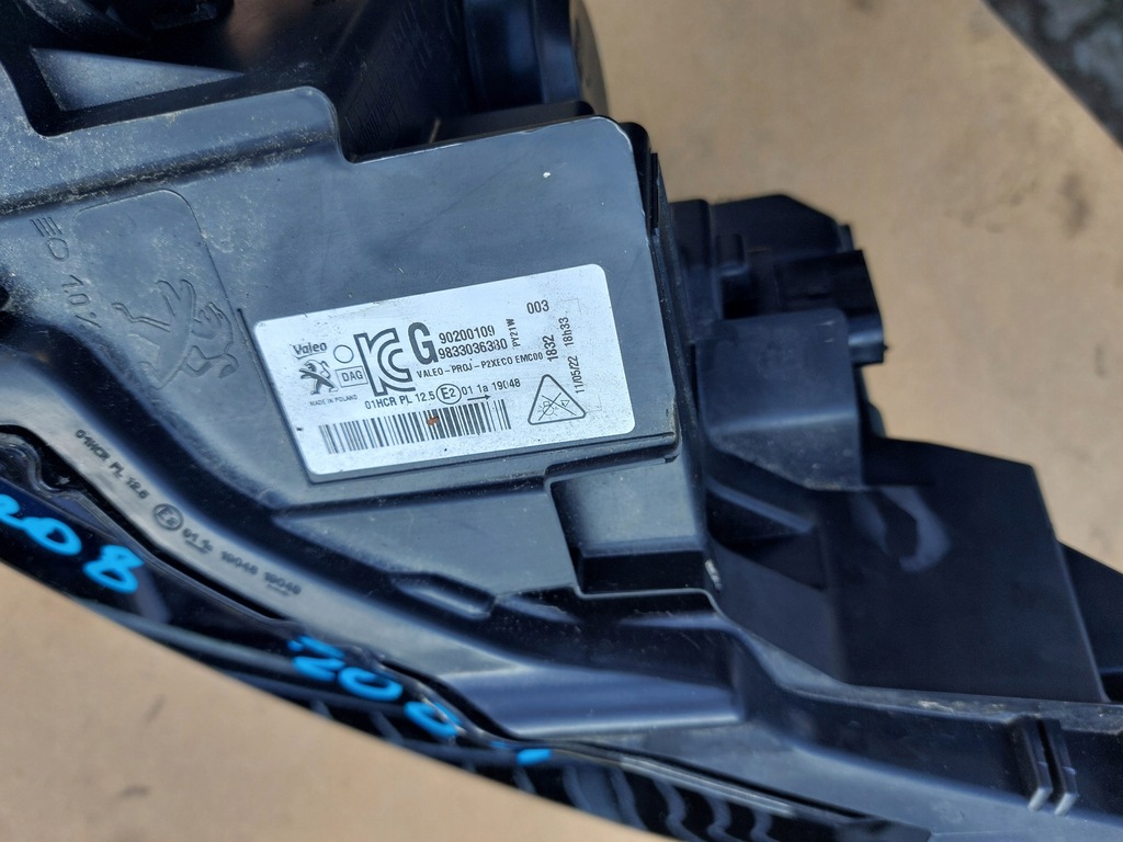 фото №8, Лампа передня ліва peugeot 208 ii 19- europa