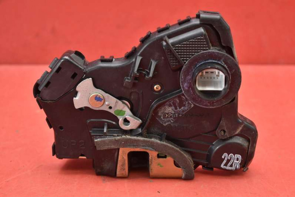 фото №1, Замок двері правий перед передній eu toyota corolla e12 00-08