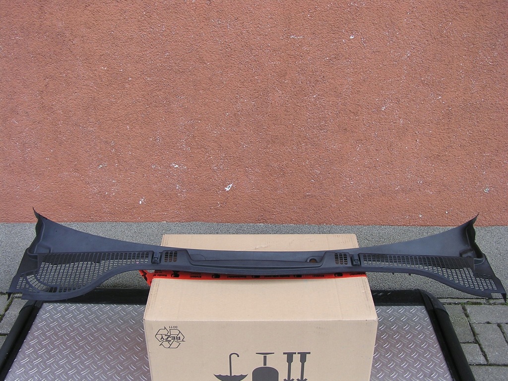 фото №1, Жабо skoda octavia ii 2007- 1z1819415f