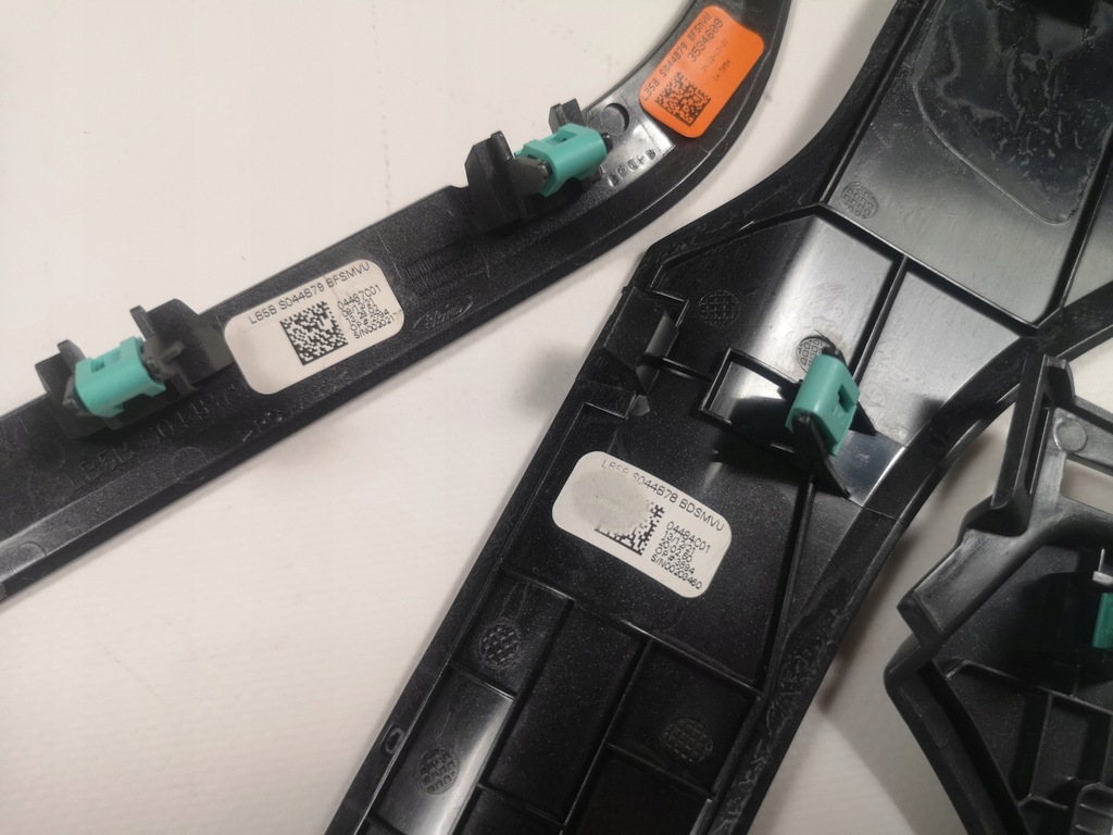 фото №9, Накладки декори konosoli панелі ford explorer 2020-