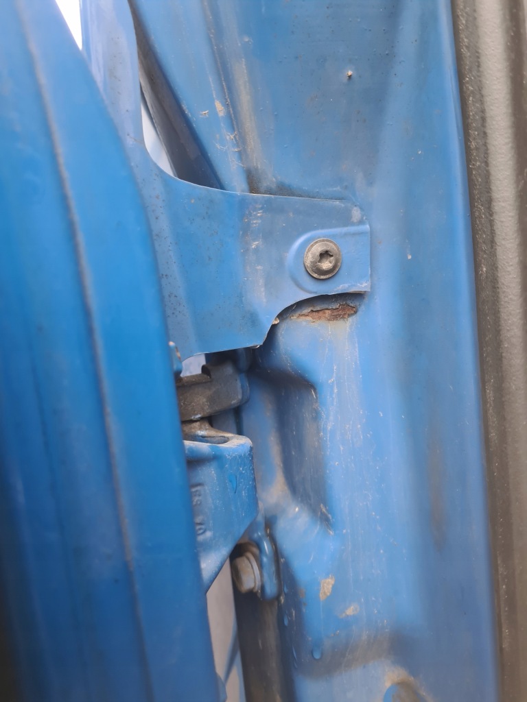 фото №8, Кутик облицювання вітровик ліва volvo fl euro 5 оригінал