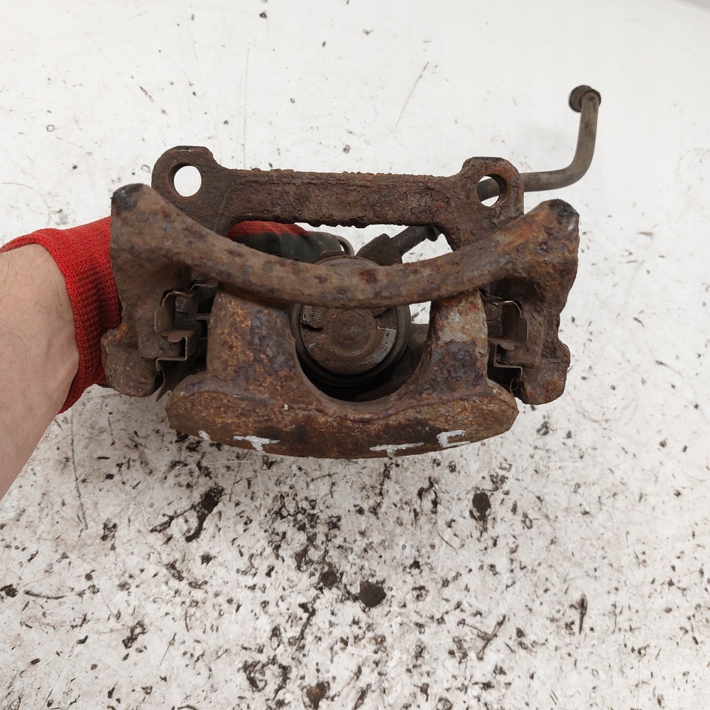 фото №6, Volkswagen vw t5 супорт гальмівний лівий задня чавунний + скоба