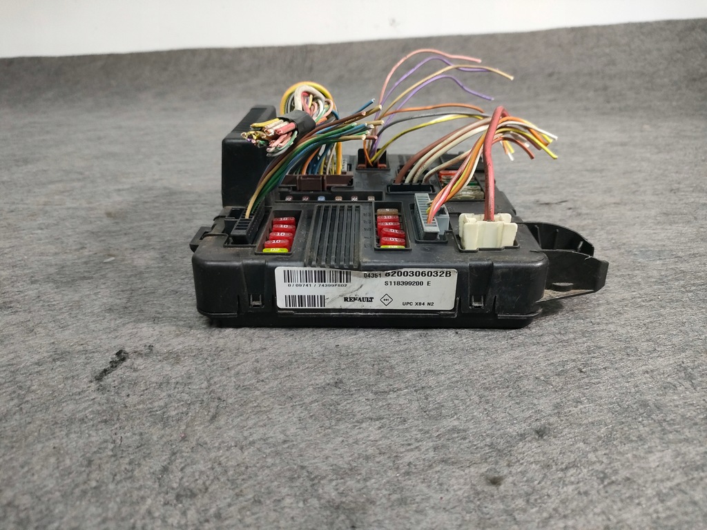 фото №1, Scenic ii megane ii модуль upc x84 n2 8200306032b
