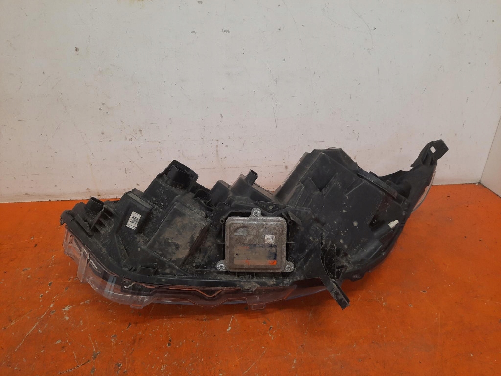 Ford transit connect рестайлинг  17-22 фара правый перед ксенон kt1b-13d154 Киев