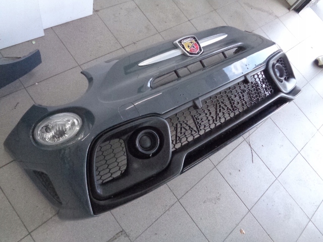 Капот бампер крила ліхтар fiat 500 abarth 595 рестайлінг  2018 рік колір 735/a Оригінал