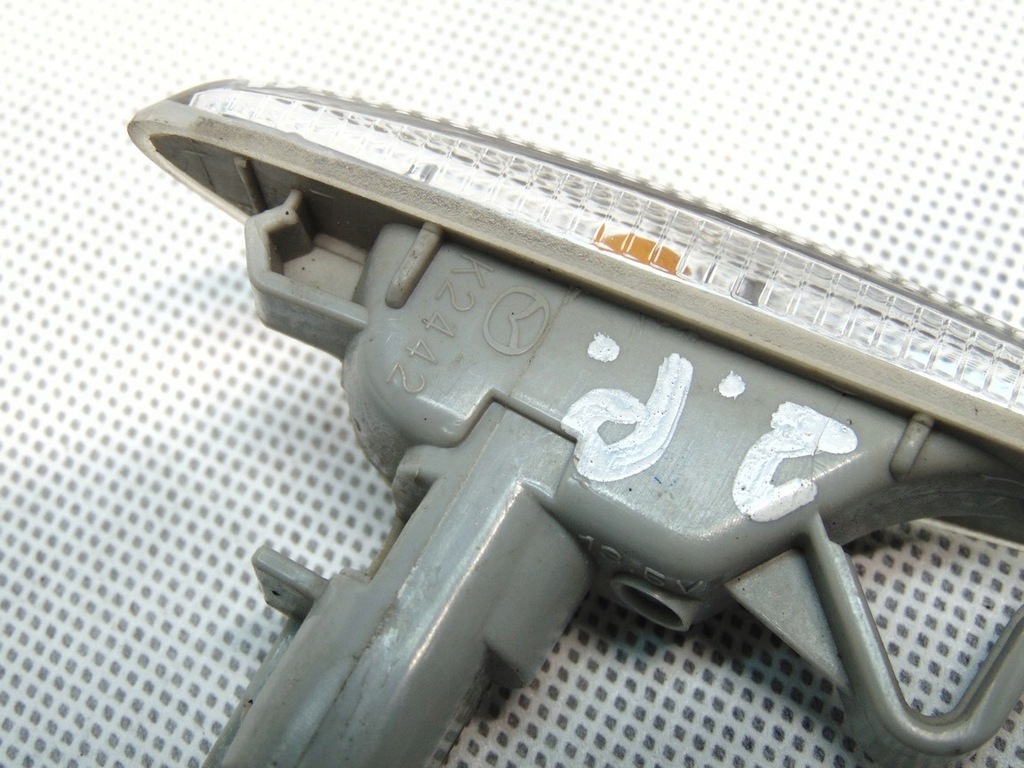 фото №5, Правый поворотник крыла правого mazda mx-5 iv mx-5 nd mx5 15-