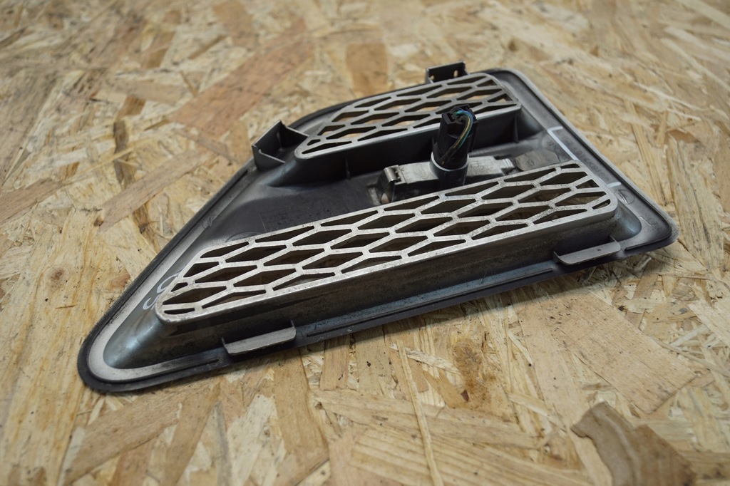 фото №8, Решітка крила ліва land rover freelander ii 6h52-014k81-bc