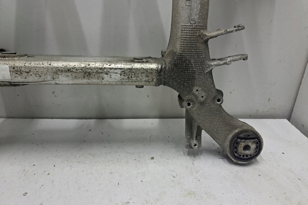 фото №7, Подрамник задние bmw 7 g11, g12 6883918 2017