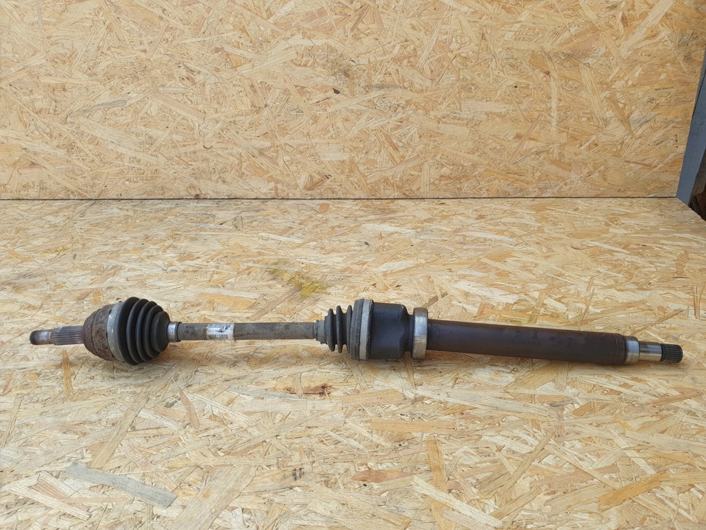 фото №1, Ford b-max привідний вал права cv17-3b436-bc 1.0